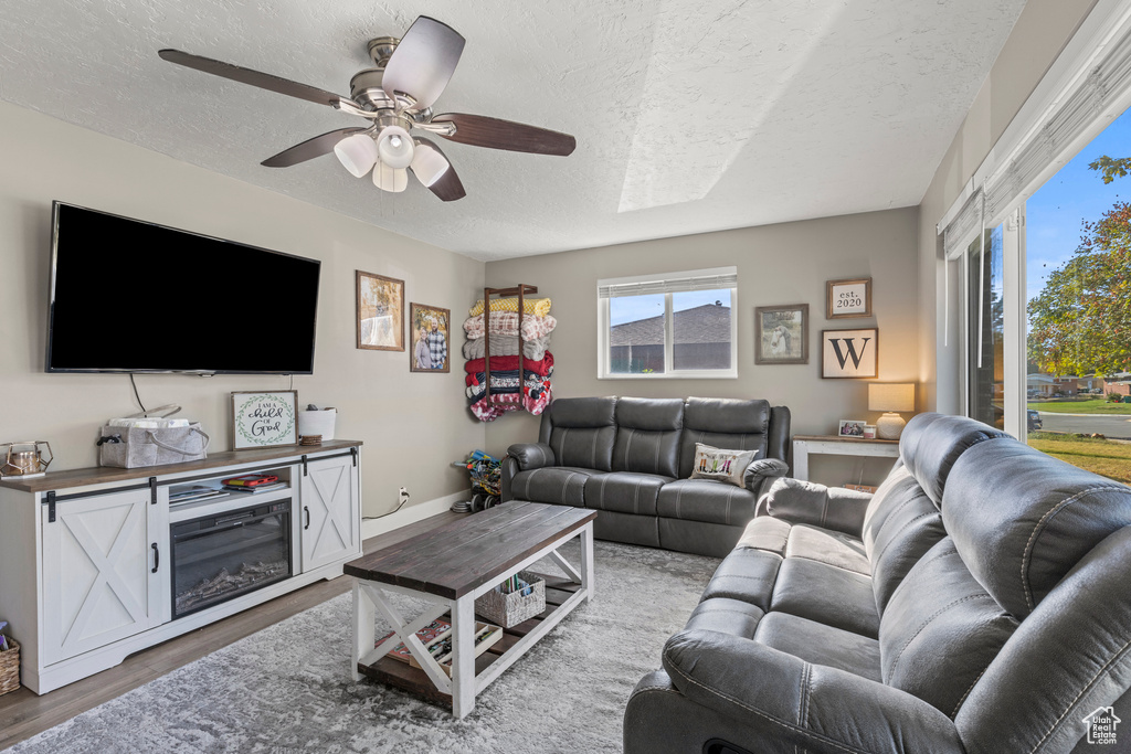 Photo 3 for MLS #2115064 at 169 W 400 North