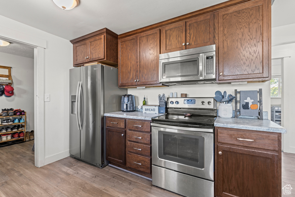 Photo 7 for MLS #2115064 at 169 W 400 North