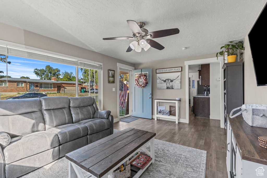 Photo 4 for MLS #2115064 at 169 W 400 North