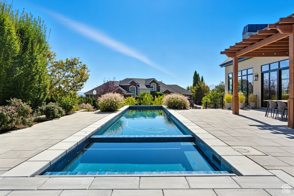 590 N CAPITOL AVE Salt Lake City, UT 84103