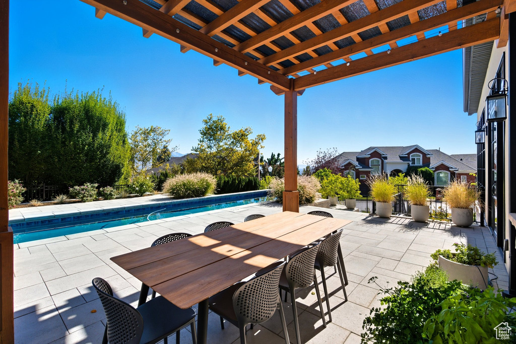 590 N CAPITOL AVE Salt Lake City, UT 84103