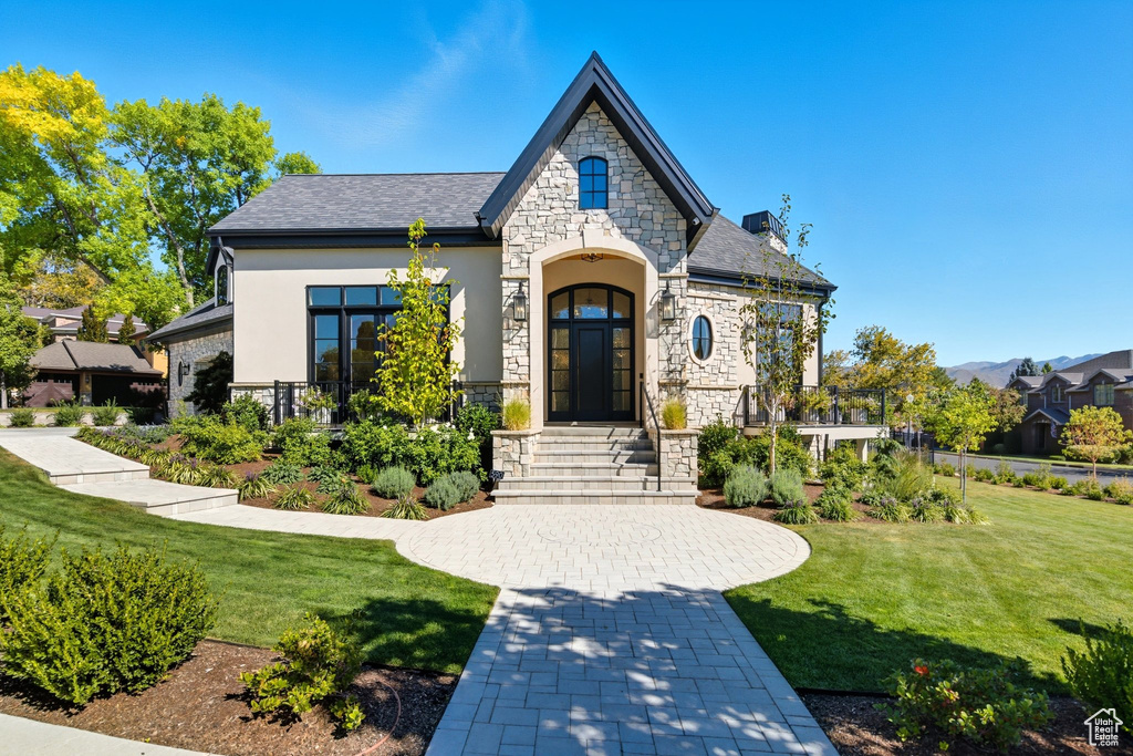 590 N CAPITOL AVE Salt Lake City, UT 84103