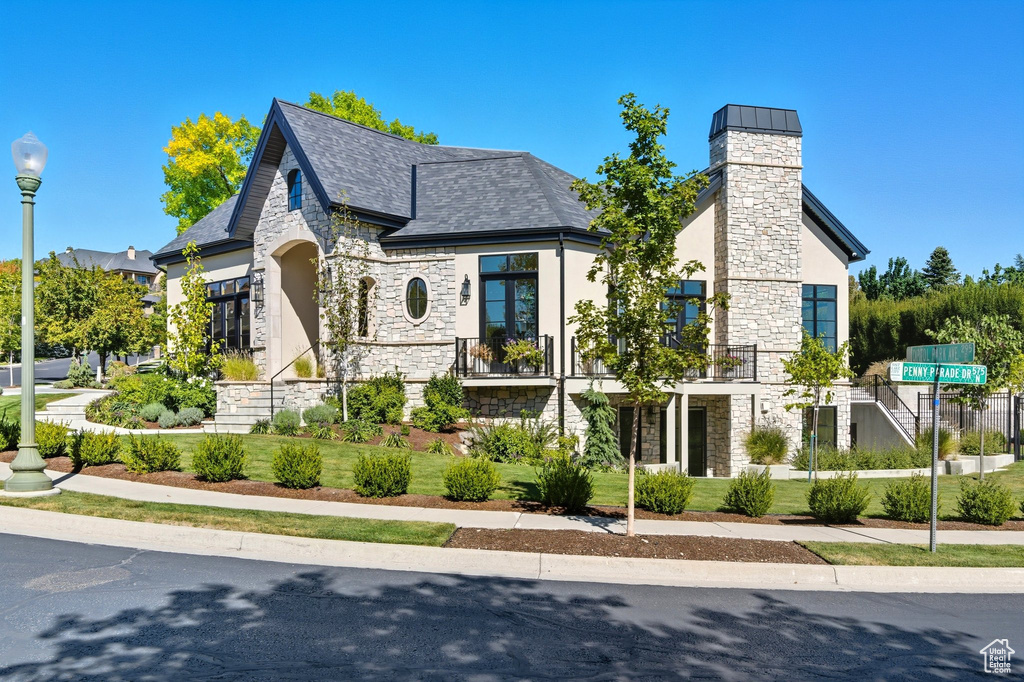 590 N CAPITOL AVE Salt Lake City, UT 84103