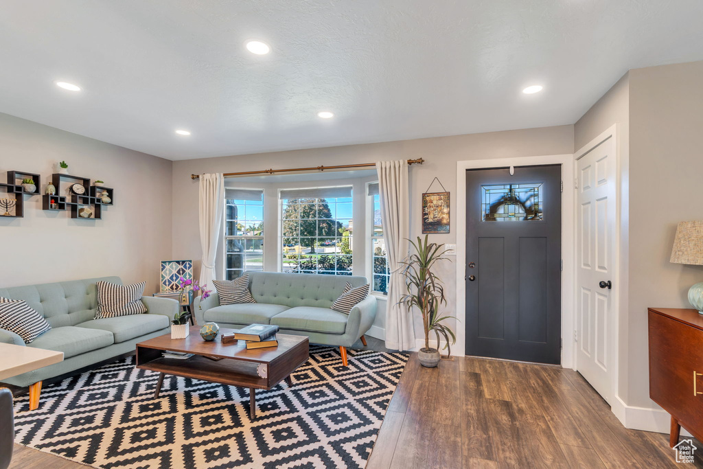 Photo 6 for MLS #2115066 at 568 E 200 North