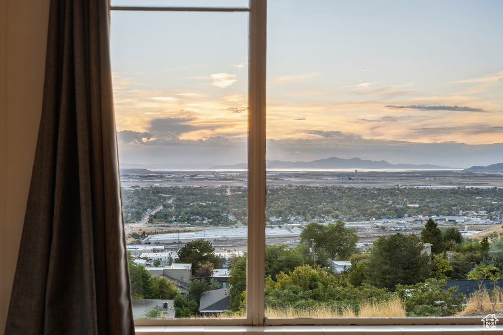 692 N CORTEZ ST Salt Lake City, UT 84103