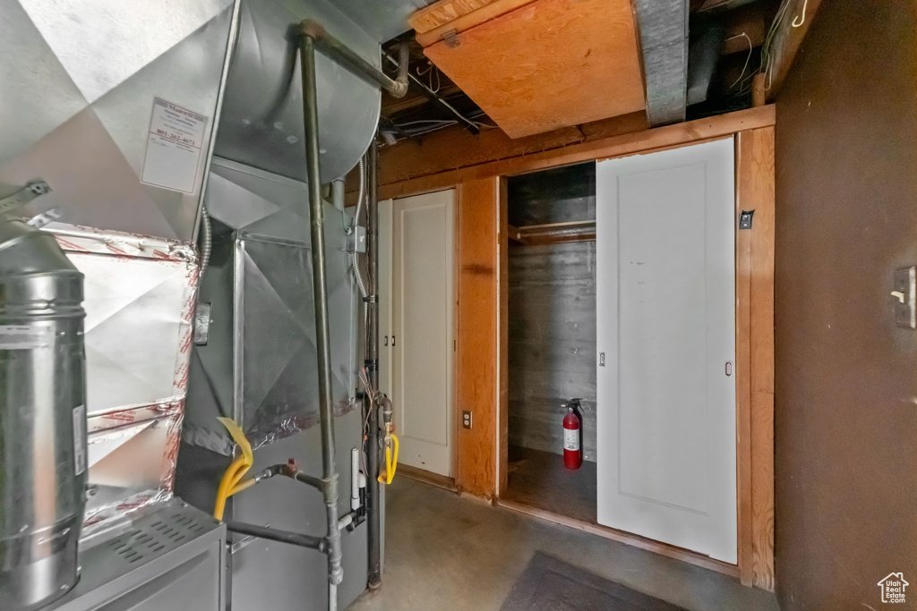 692 N CORTEZ ST Salt Lake City, UT 84103