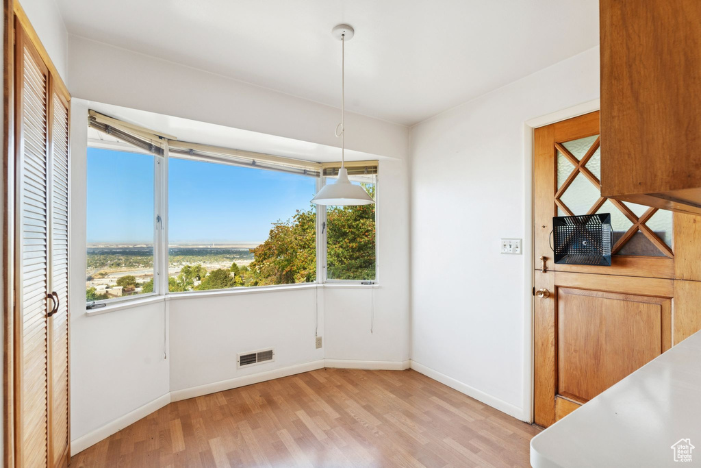 692 N CORTEZ ST Salt Lake City, UT 84103