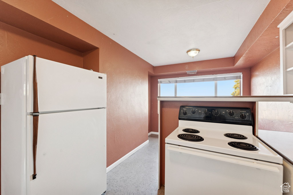 692 N CORTEZ ST Salt Lake City, UT 84103