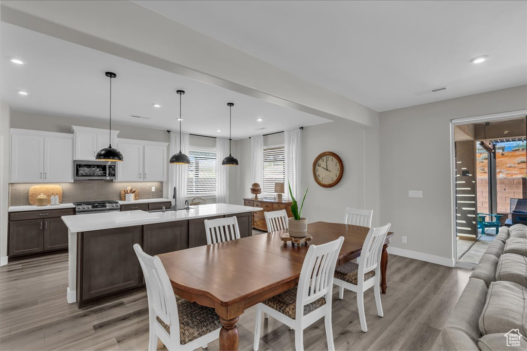 Photo 9 for MLS #2115082 at 599 N Sandy Talus Dr