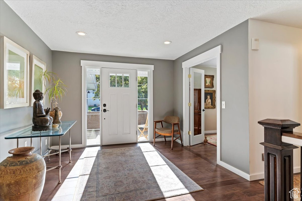 Photo 2 for MLS #2115083 at 2713 E 200 North