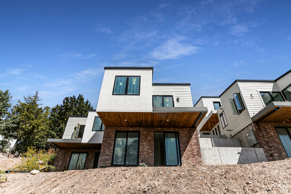 627 N DARWIN ST Salt Lake City, UT 84103