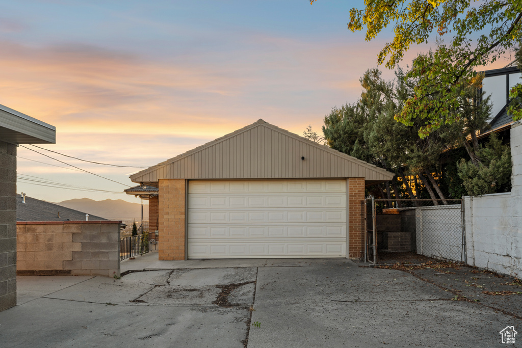 692 N CORTEZ ST Salt Lake City, UT 84103