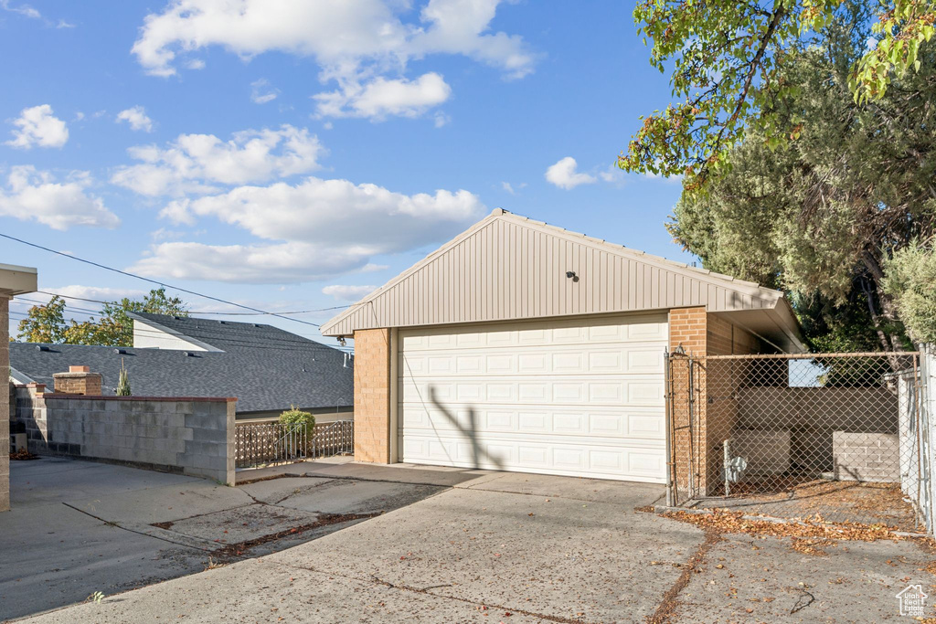 692 N CORTEZ ST Salt Lake City, UT 84103