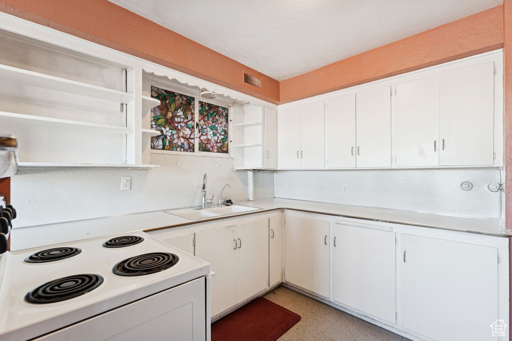 692 N CORTEZ ST Salt Lake City, UT 84103