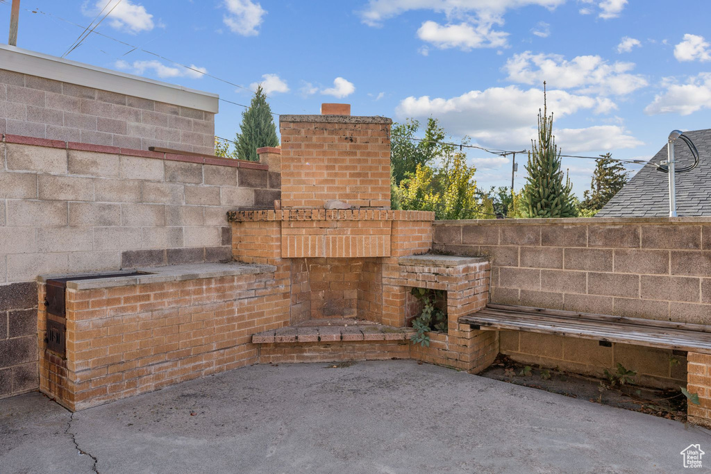 692 N CORTEZ ST Salt Lake City, UT 84103