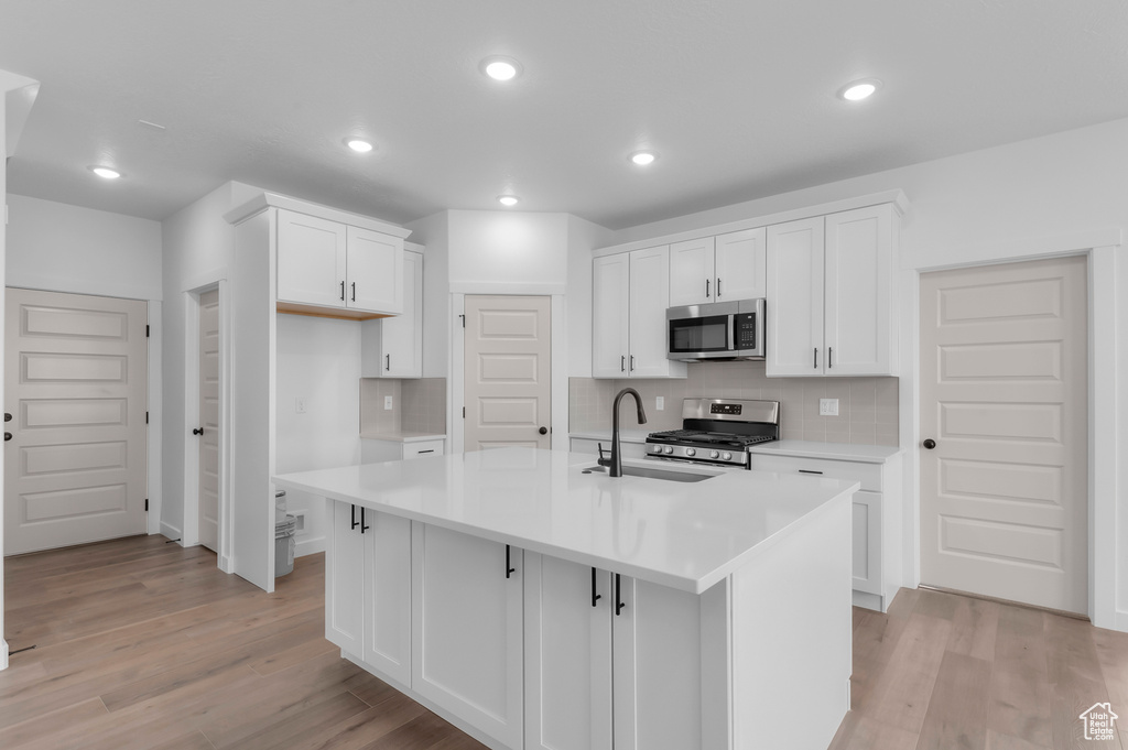 Photo 4 for MLS #2115094 at 3068 Clover Ct