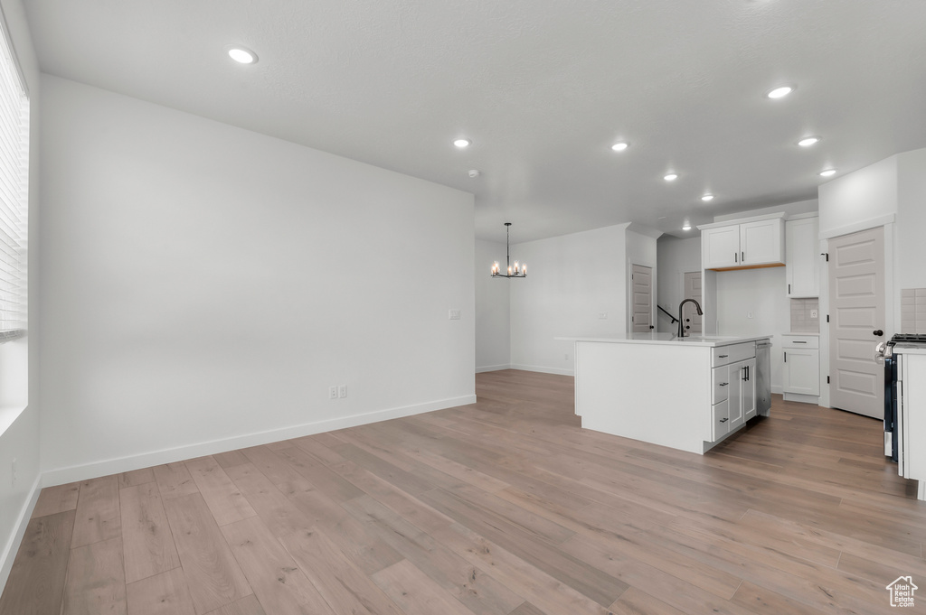 Photo 3 for MLS #2115094 at 3068 Clover Ct