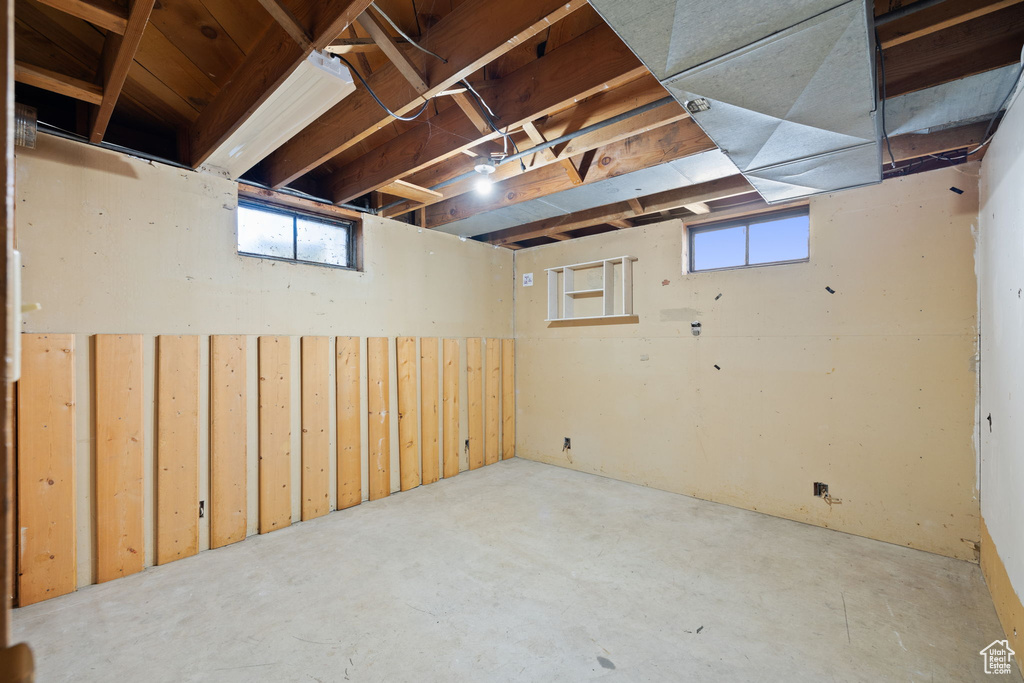 Photo 19 for MLS #2115106 at 477 E 200 North