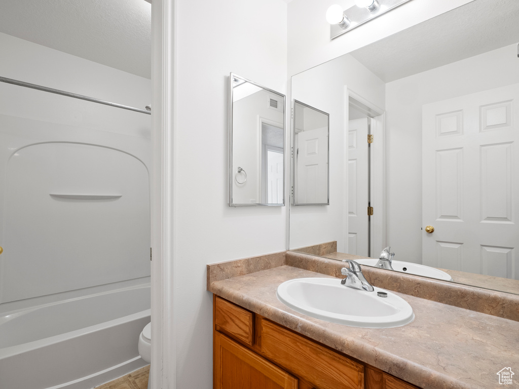 Photo 16 for MLS #2115119 at 2109 Aurora Way #F5