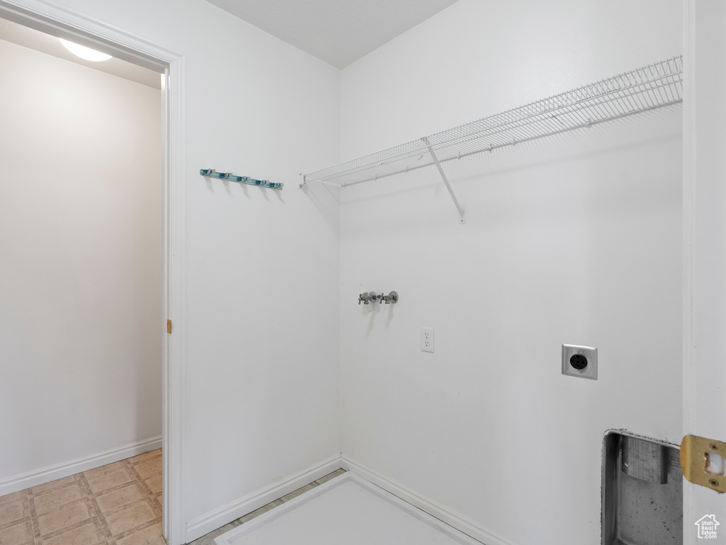 Photo 21 for MLS #2115119 at 2109 Aurora Way #F5