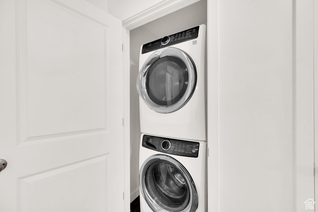 173 E RIVER BEND RD Saratoga Springs, UT 84045