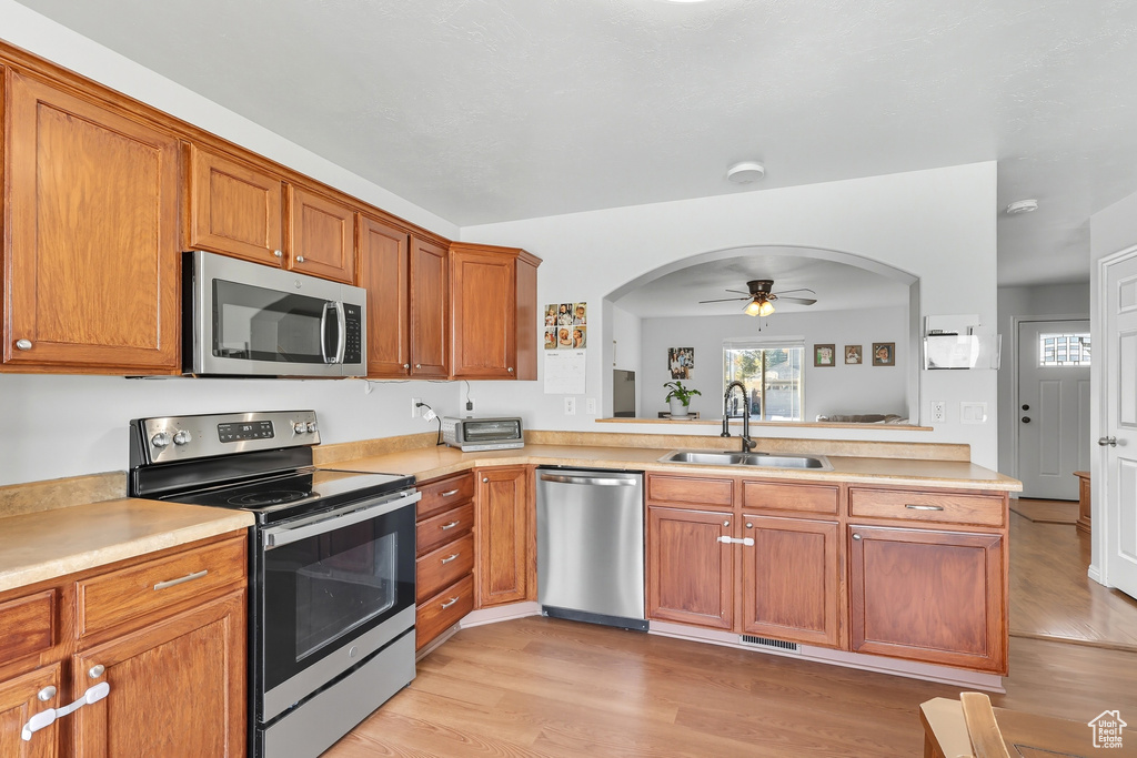 Photo 6 for MLS #2115125 at 691 Trail Cir