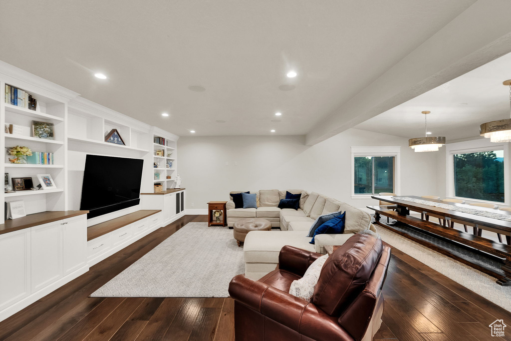 Photo 22 for MLS #2115126 at 983 E Southfork Dr