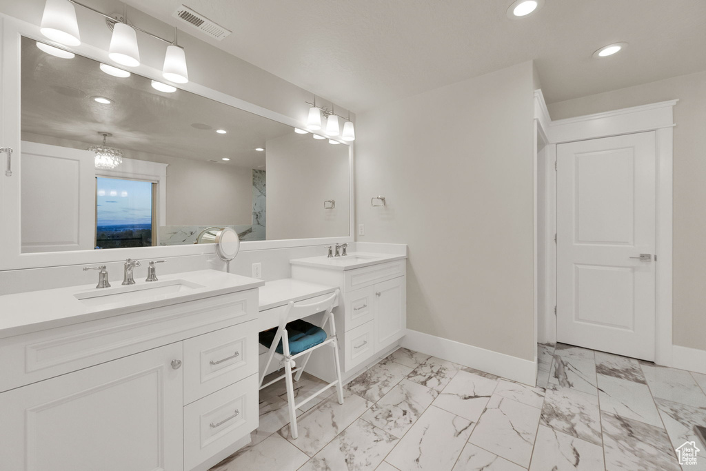 Photo 34 for MLS #2115126 at 983 E Southfork Dr