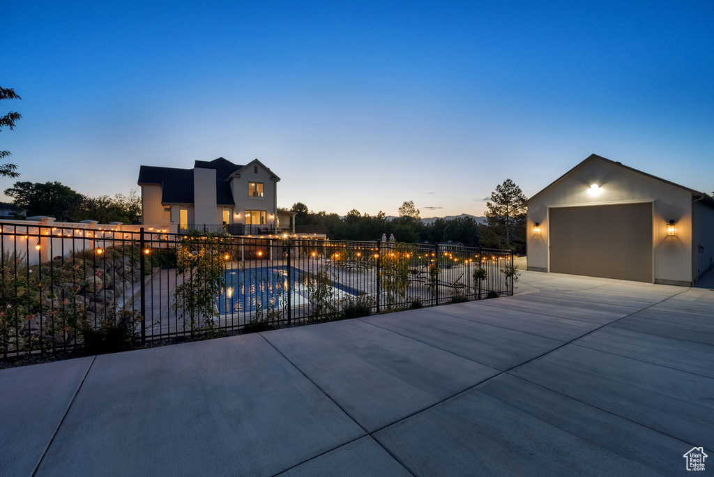 Photo 79 for MLS #2115126 at 983 E Southfork Dr