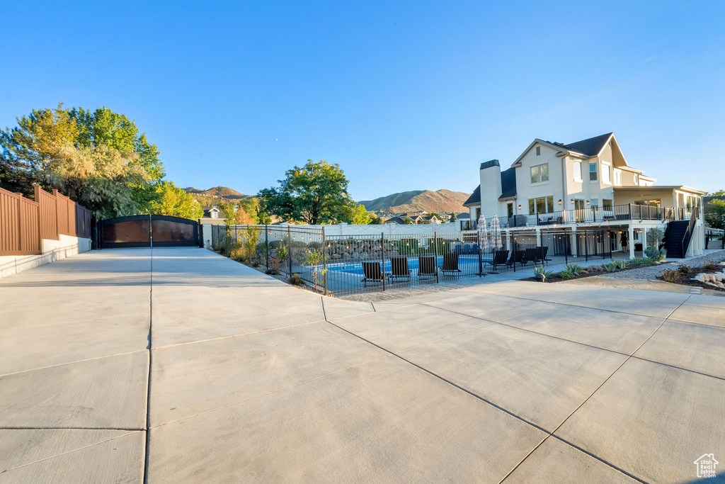 Photo 65 for MLS #2115126 at 983 E Southfork Dr