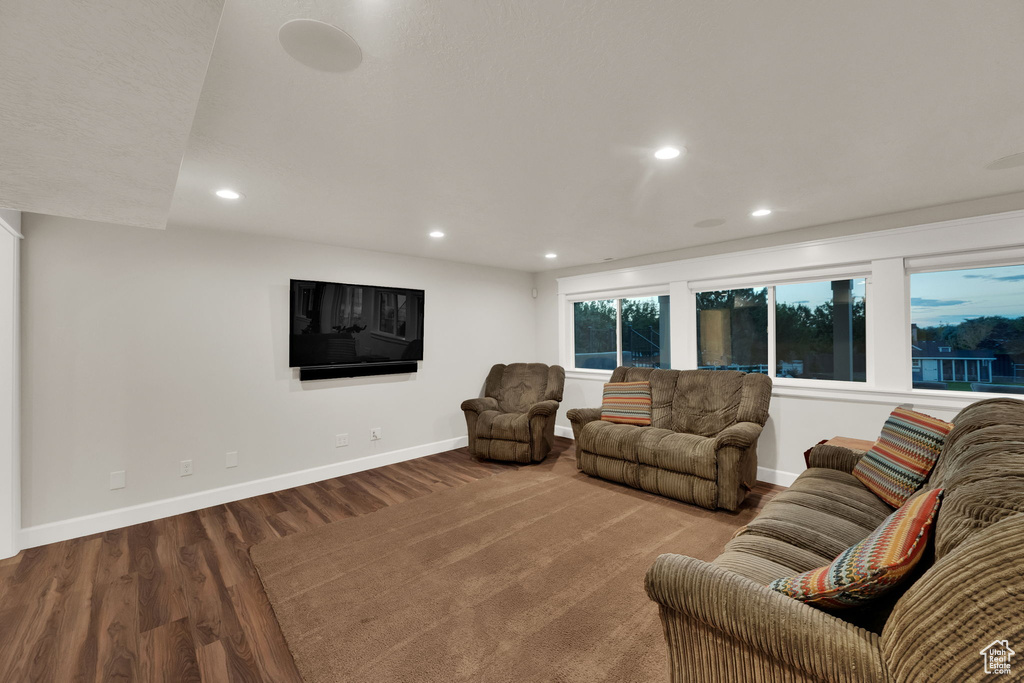 Photo 48 for MLS #2115126 at 983 E Southfork Dr