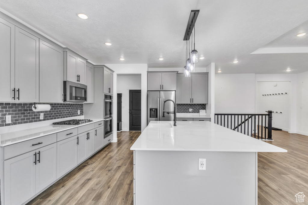 Photo 10 for MLS #2115129 at 674 S Meade St
