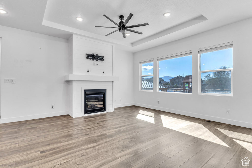 Photo 7 for MLS #2115129 at 674 S Meade St