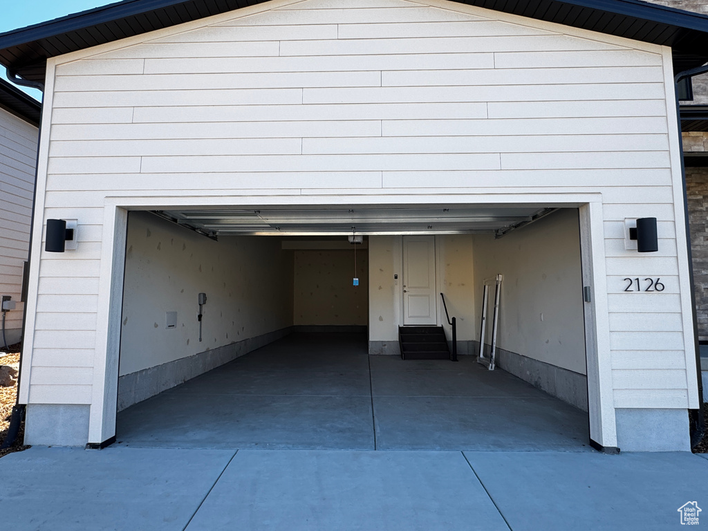 Photo 2 for MLS #2115157 at 2126 N Beargrass Way #79