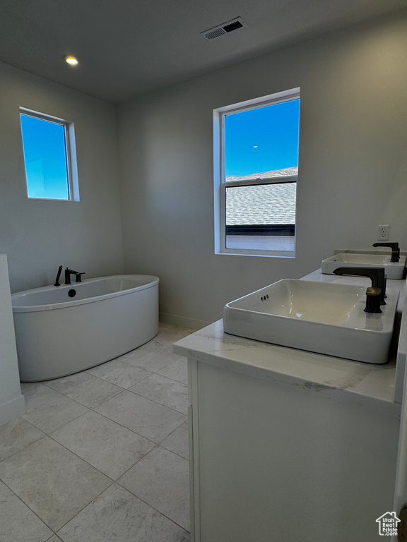 Photo 19 for MLS #2115157 at 2126 N Beargrass Way #79