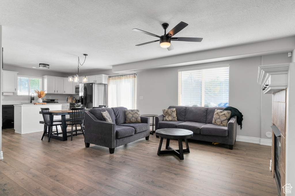 Photo 3 for MLS #2115158 at 1509 W 550 South