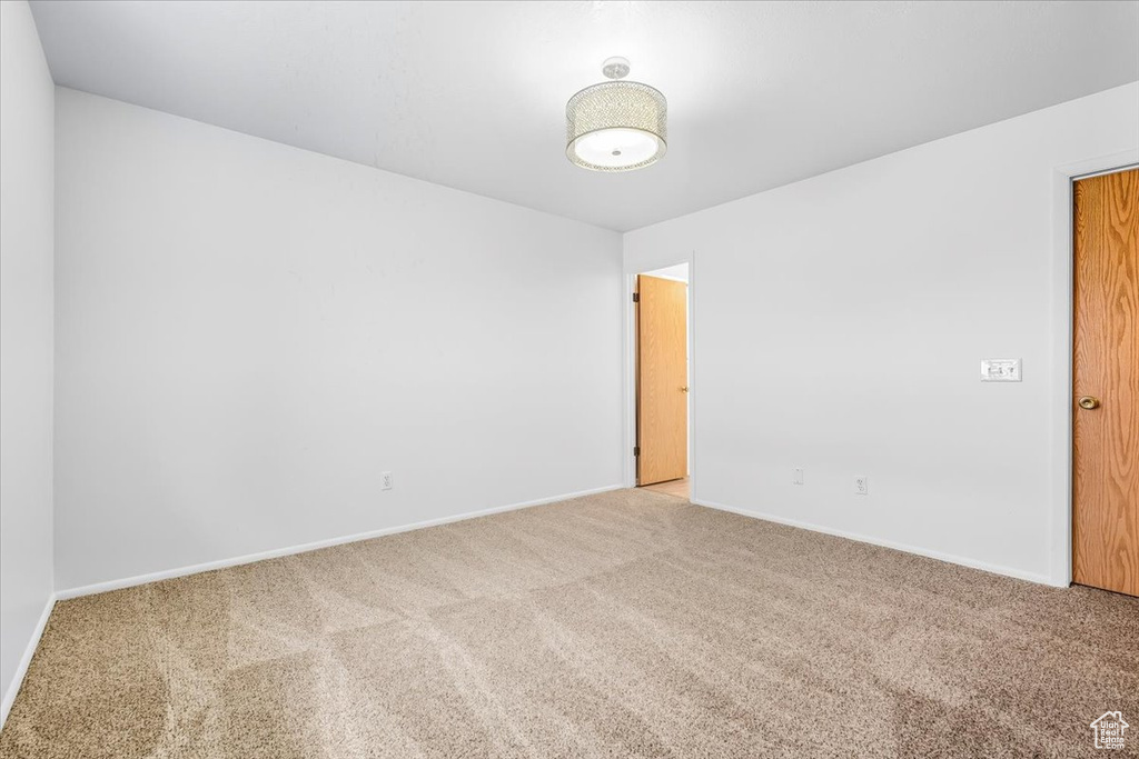 Photo 17 for MLS #2115171 at 2933 S Roundtable Rd