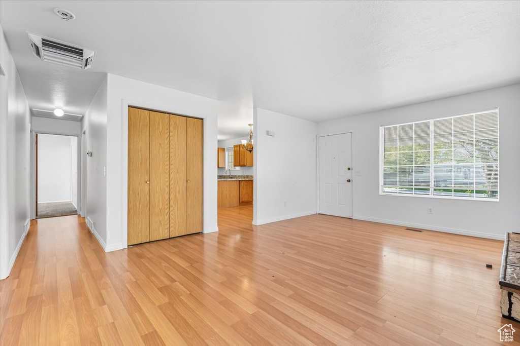 Photo 8 for MLS #2115171 at 2933 S Roundtable Rd