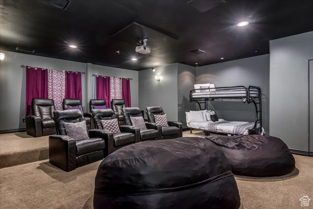 924 E COLLEGE ST Millcreek, UT 84117