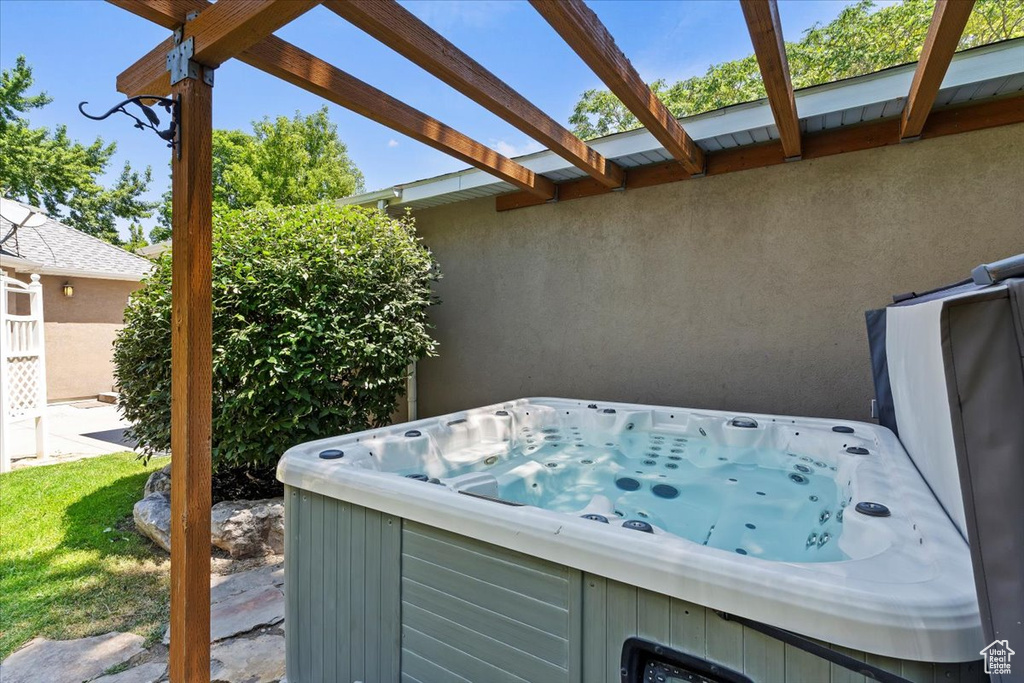 924 E COLLEGE ST Millcreek, UT 84117