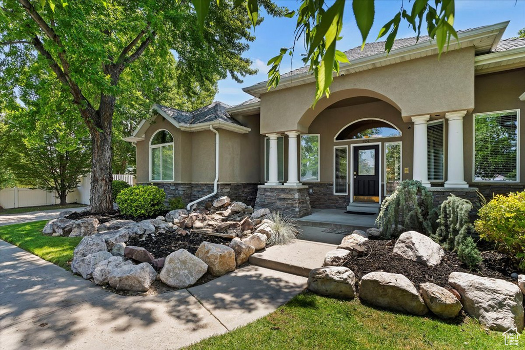 924 E COLLEGE ST Millcreek, UT 84117