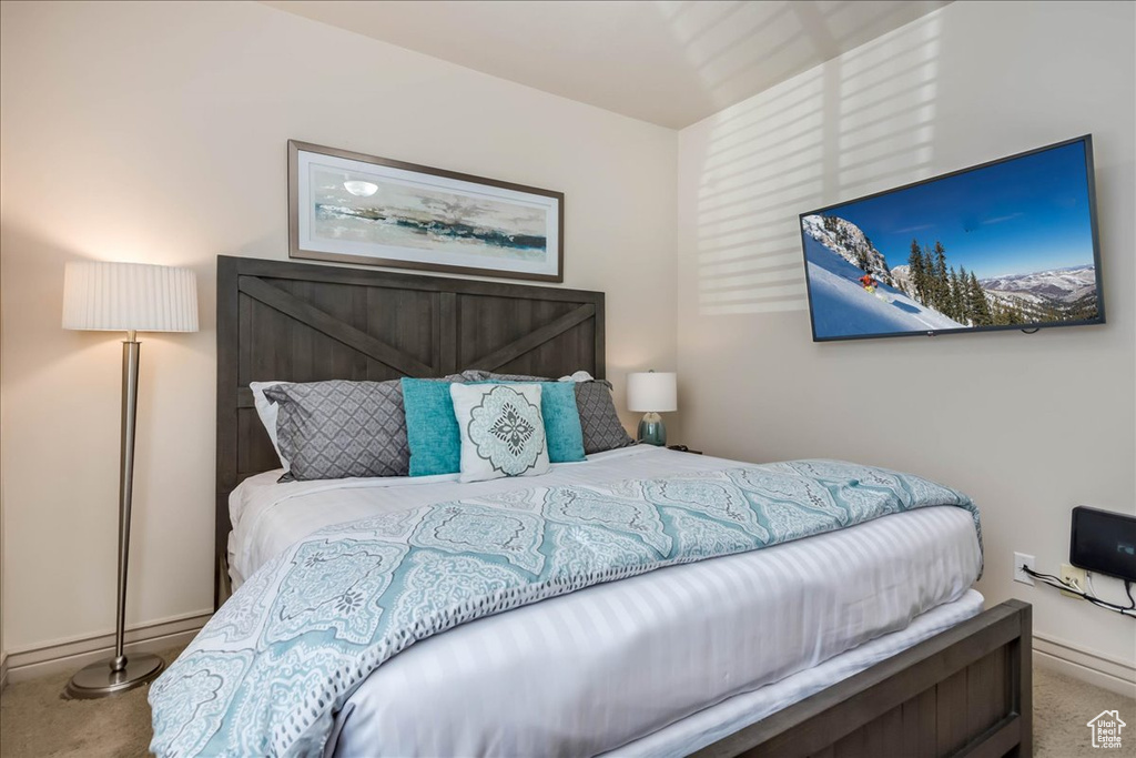 924 E COLLEGE ST Millcreek, UT 84117