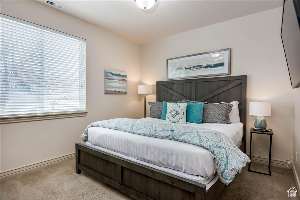 924 E COLLEGE ST Millcreek, UT 84117