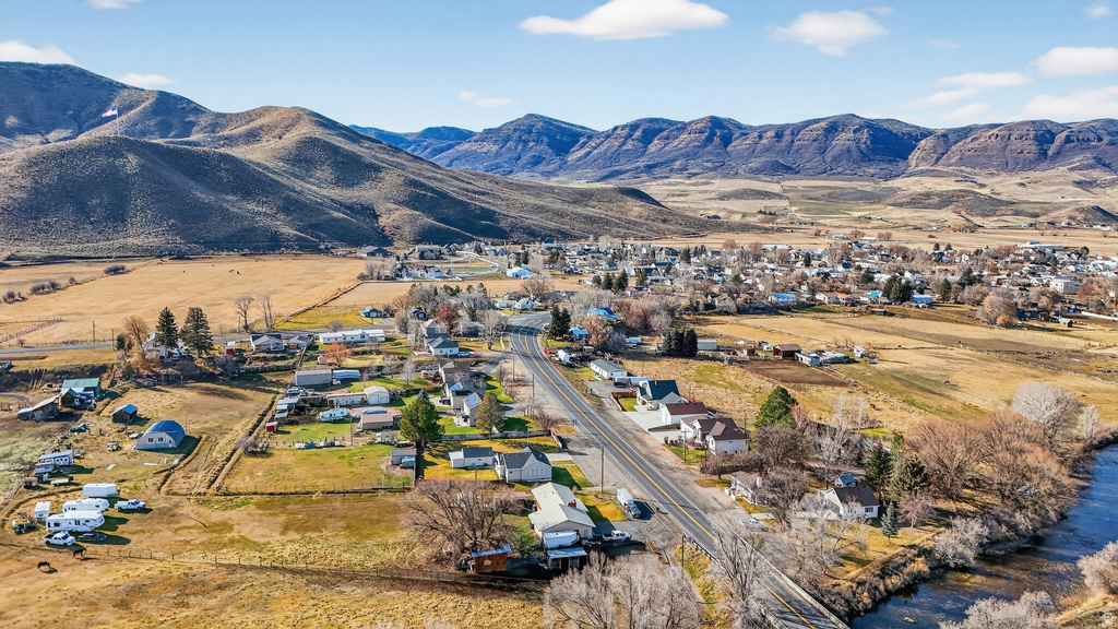 209 MAIN Henefer, UT 84033