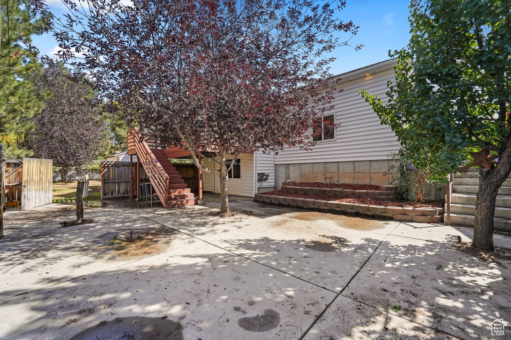 Photo 28 for MLS #2115179 at 209 Main