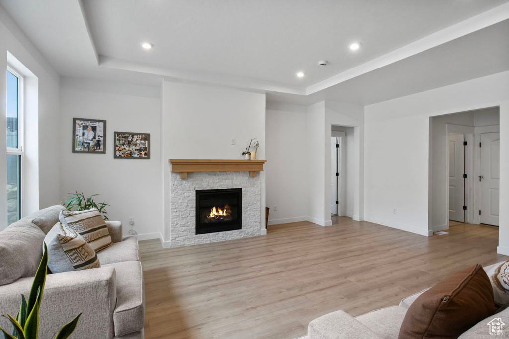Photo 3 for MLS #2115181 at 6197 N Fox Rd