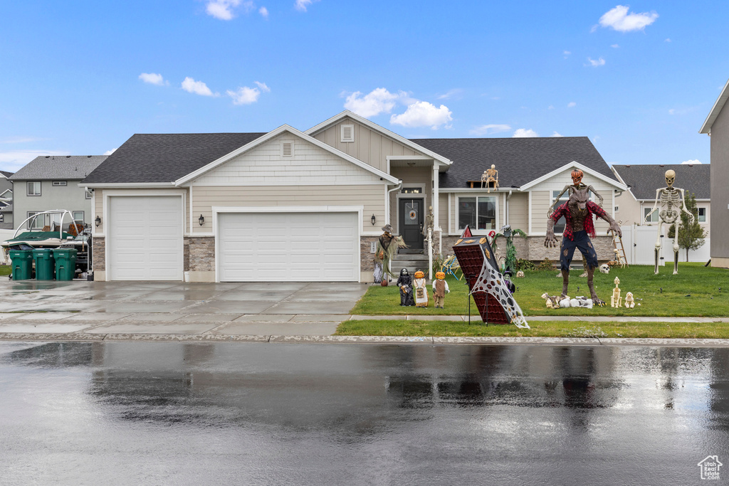 Photo 2 for MLS #2115183 at 2467 W 3375 South