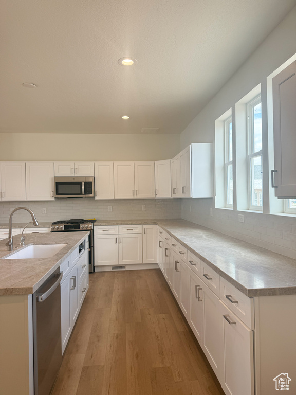 Photo 6 for MLS #2115186 at 7012 W Lake Ave