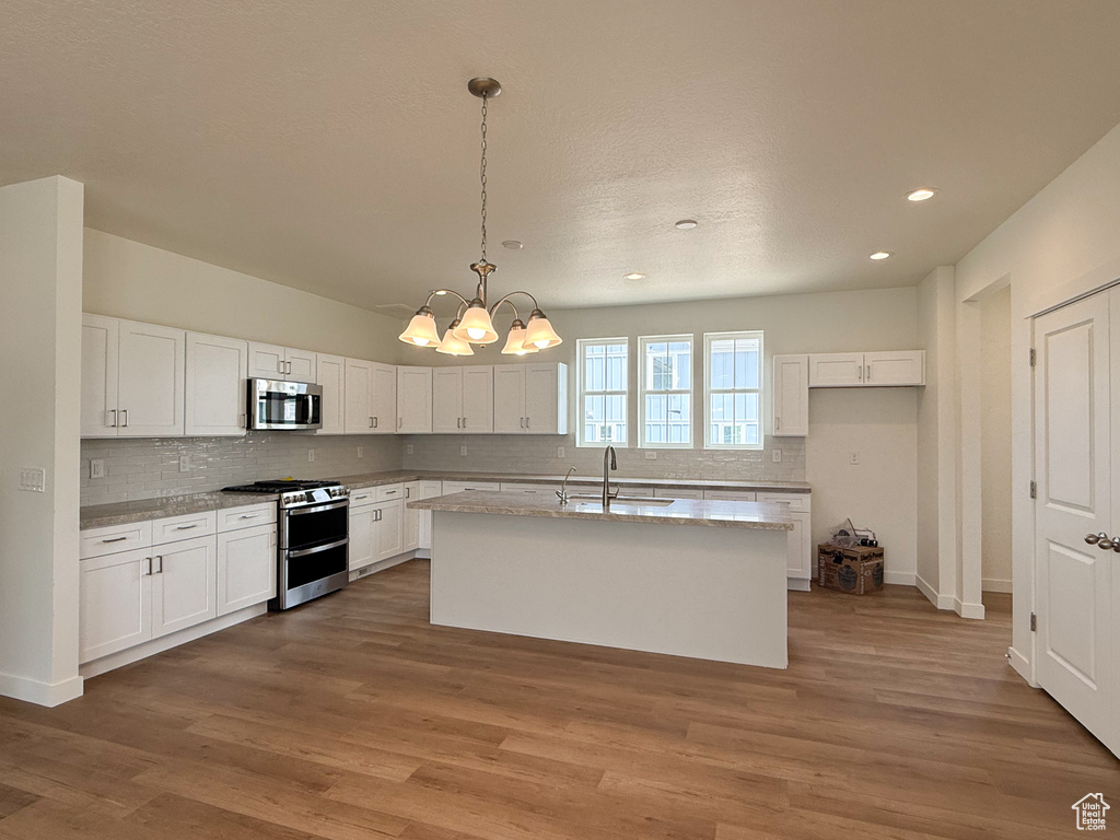 Photo 4 for MLS #2115186 at 7012 W Lake Ave