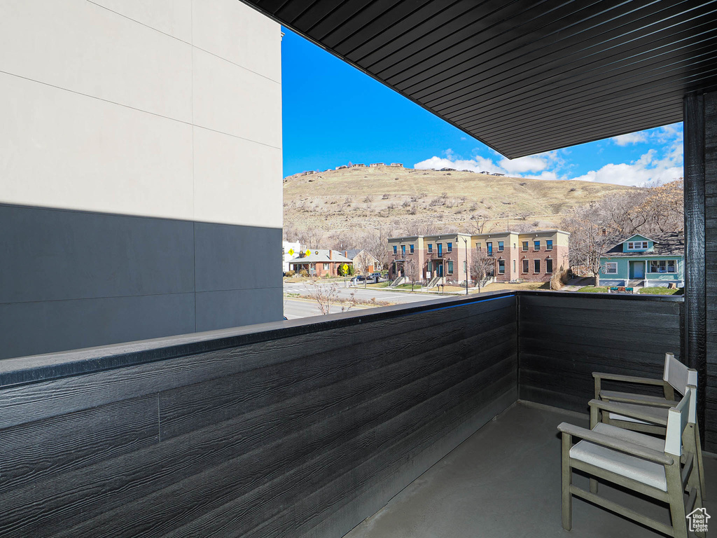 Photo 3 for MLS #2115200 at 723 N 300 West #1